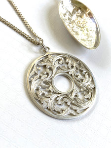 Ukir Bulan Pendant with chain